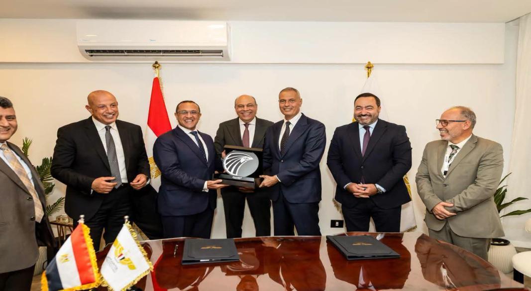 الدكتور سامح الحفني وزير الطيران المدني