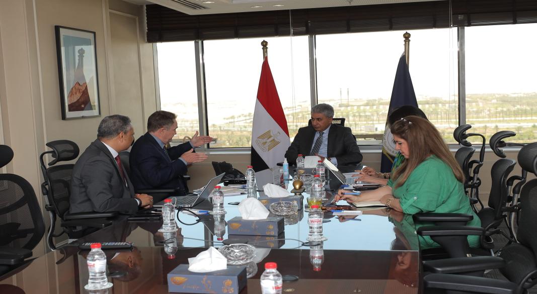 وزير السياحة والآثار