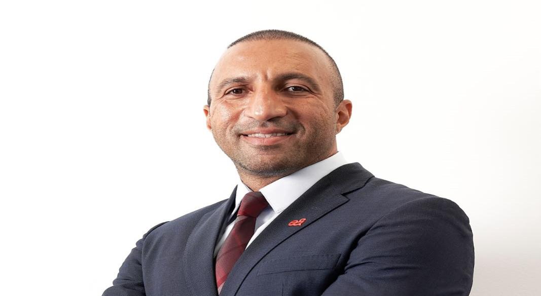 حمد إمبابي، رئيس قطاعات العلامات التجارية والإتصالات المؤسسية والإستدامة في إي آند مصر
