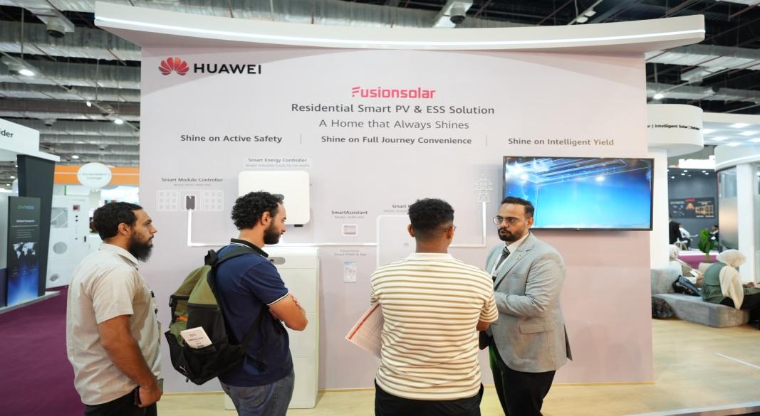 هواوي في معرض Solar & Storage Live Egypt 2026