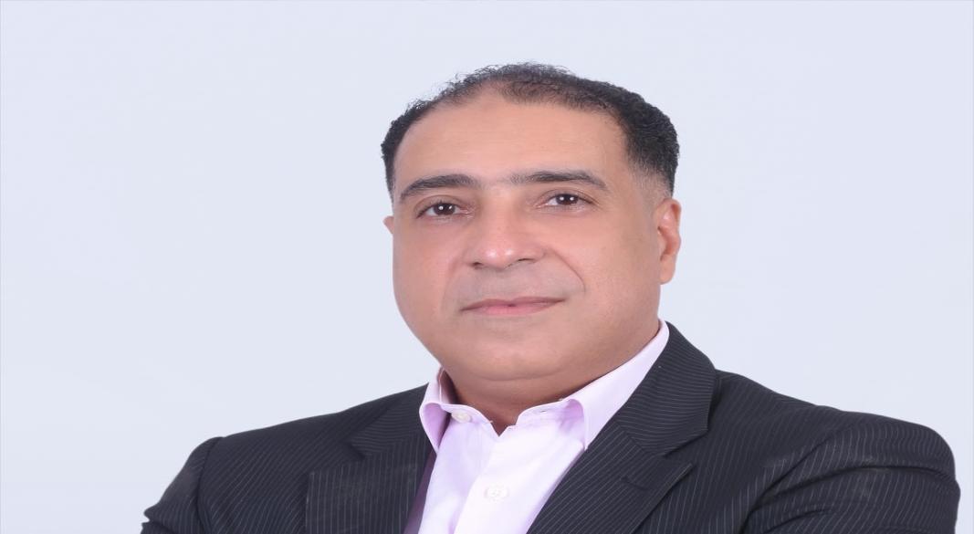 الدكتور "أحمد حسن علي"
