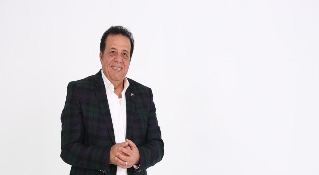 الدكتور عاطف عبد اللطيف