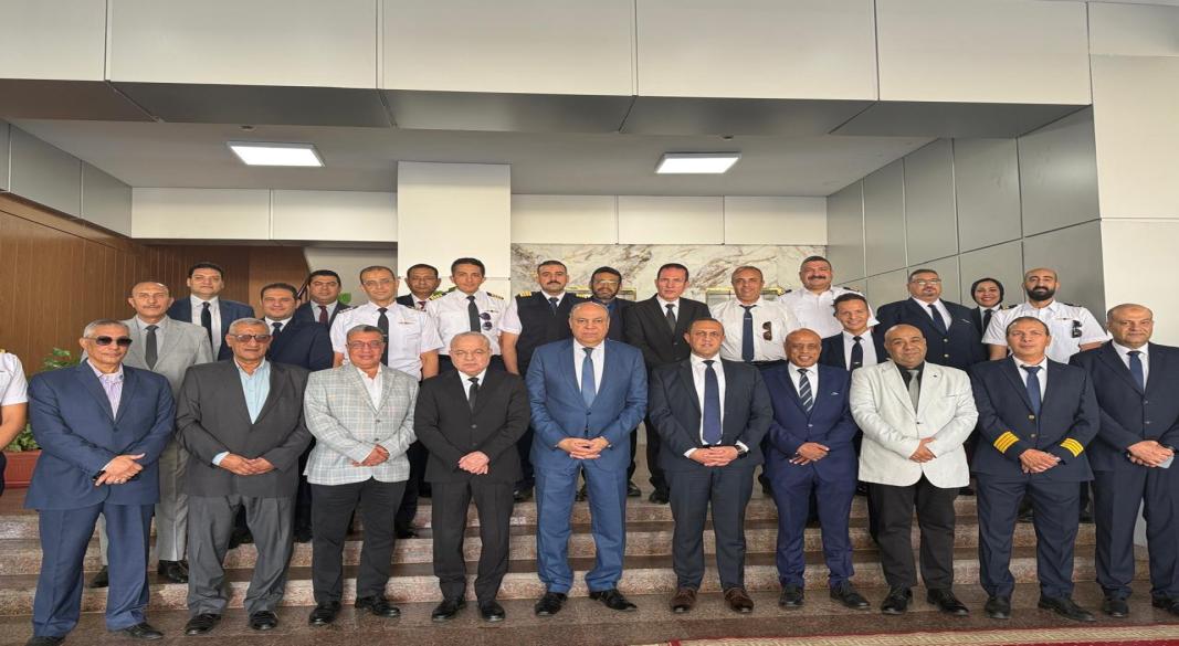 الدكتور سامح الحفني، وزير الطيران المدني